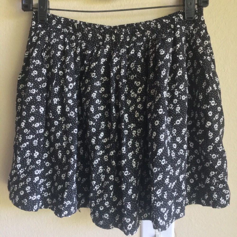 F21 Black Floral Print Skirt